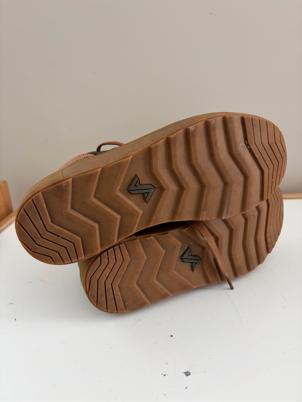 Women’s Forsake Green Suede High-Top Sneaker Boots with Brown Accents Size 7 - Picture 6 of 10